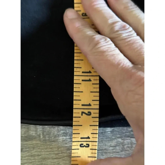 B. Makowsky Black Suede leather Pockets Big Shoulder Purse - Picture 9 of 10